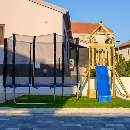 Lägenhet Antonio Zadar